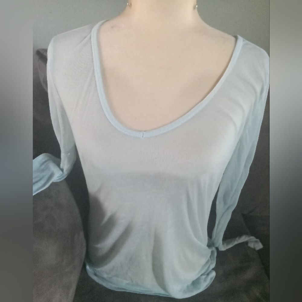 Cotton/Poly sheer, long sleeve, scoop neck t-shirt